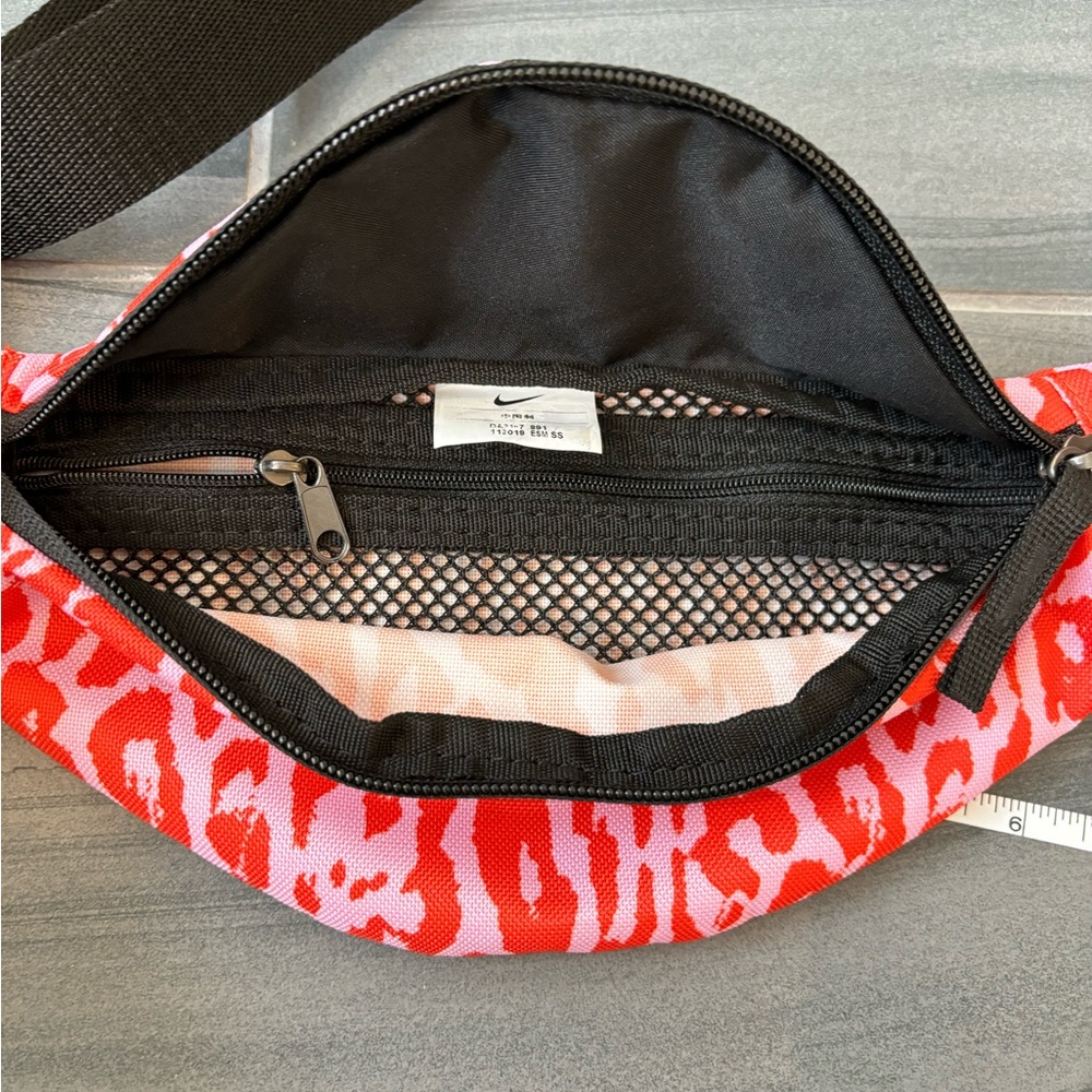 Nike Bum Bag - image 2
